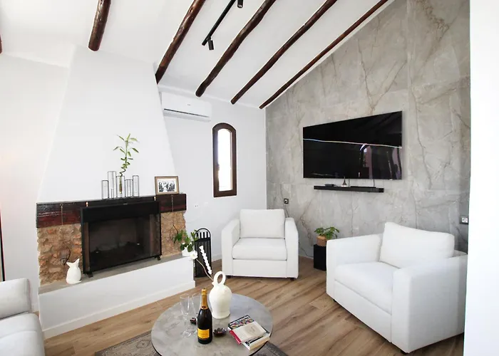 Carolinas Paradise Stunning With Golf Pool Views At Club