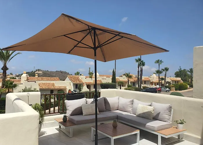 Carolinas Paradise Stunning With Golf Pool Views At Club