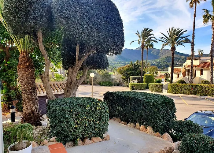 Carolinas Paradise Stunning With Golf Pool Views At Club